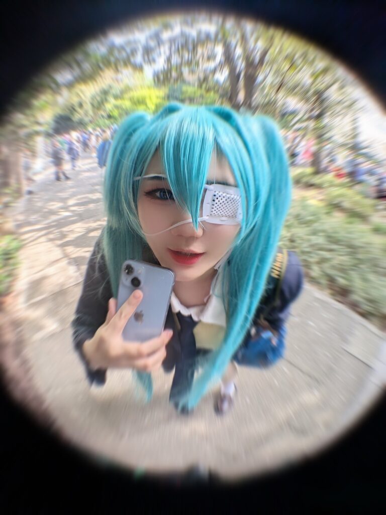 あやな
